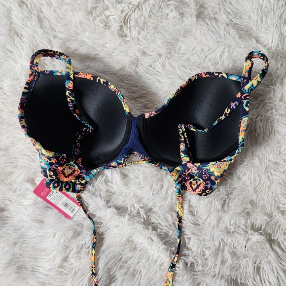 D/DD Colorful Floral Bikini Top - Picture 2 of 6